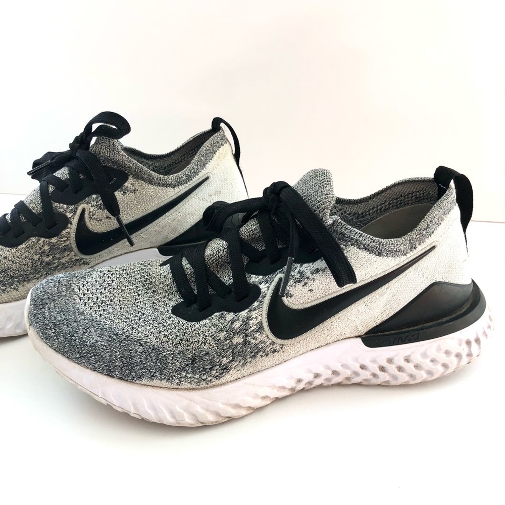 Nike Epic React Flyknit Sneakers